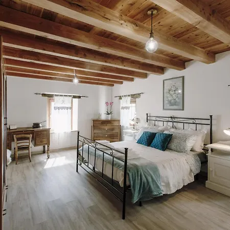 Il Borghetto Di Pedevilla, Antico Casale Holiday home *