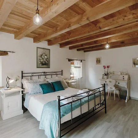 Il Borghetto Di Pedevilla, Antico Casale Holiday home